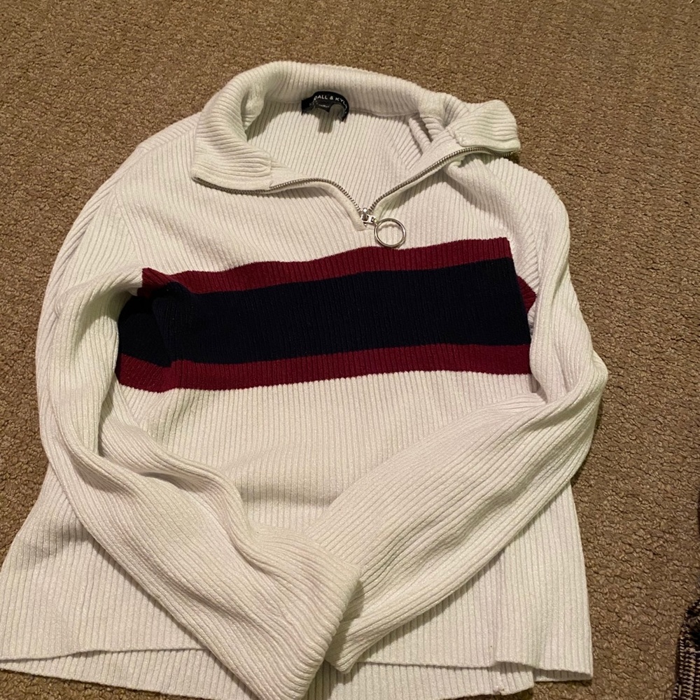 Kendal & Kylie zip up shirt